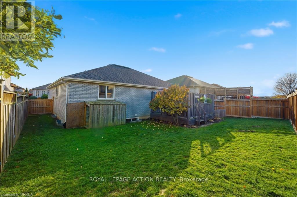 14 Dunton Lane, Brant, ON - Outdoor