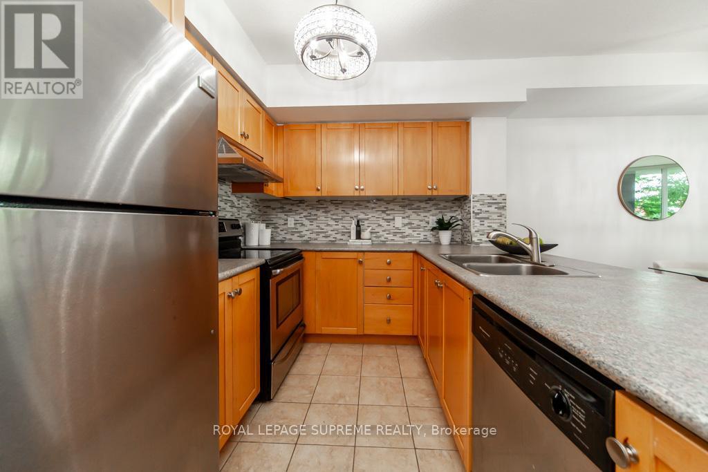 202 - 1600 Keele Street, Toronto, ON - Indoor Photo Showing Kitchen With Double Sink