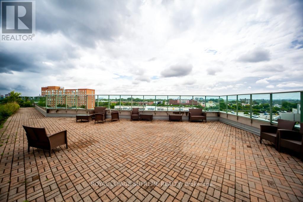 202 - 1600 Keele Street, Toronto, ON - Outdoor