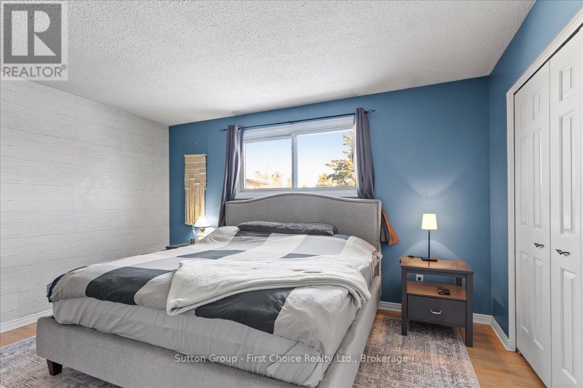 7 Kenner Crescent, Stratford, ON - Indoor Photo Showing Bedroom
