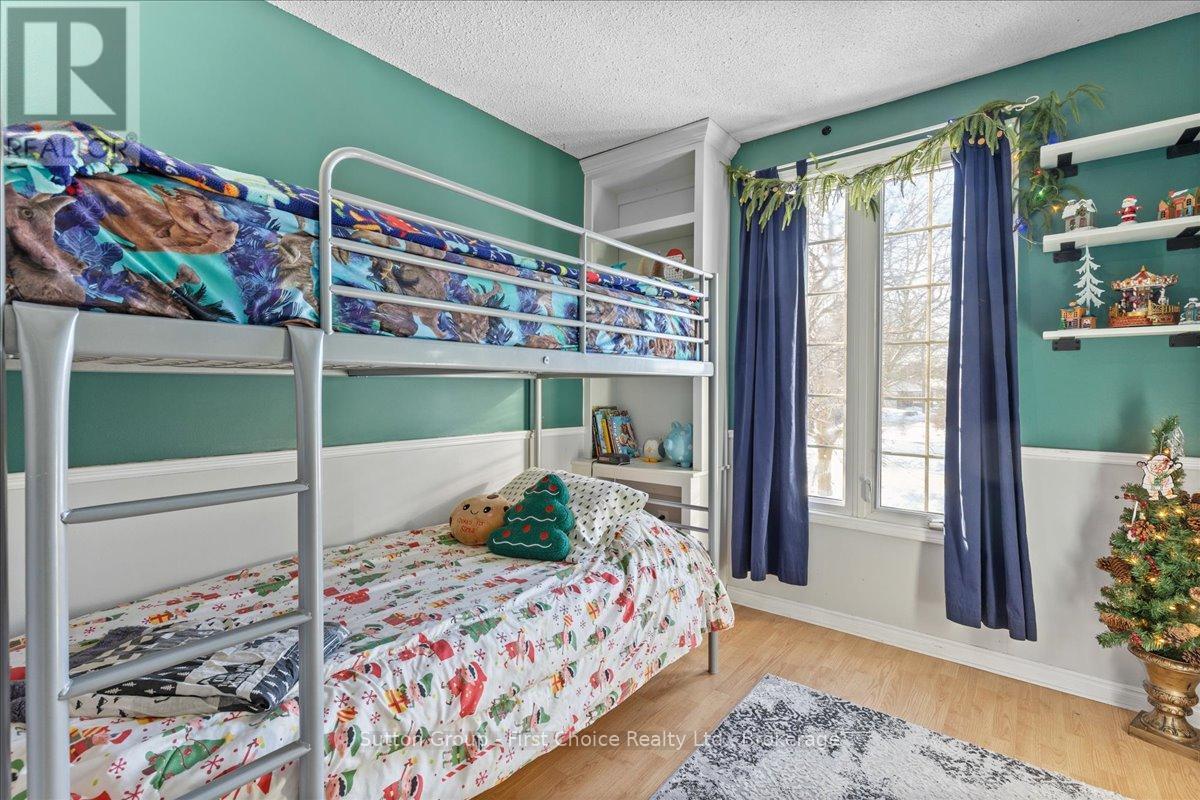 7 Kenner Crescent, Stratford, ON - Indoor Photo Showing Bedroom
