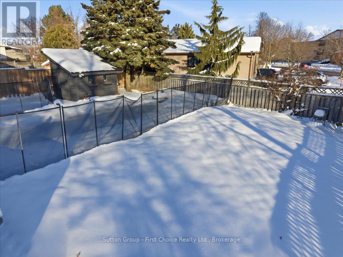 7 Kenner Crescent, Stratford, ON - Outdoor