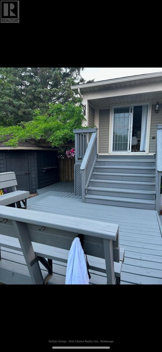 7 Kenner Crescent, Stratford, ON - Outdoor