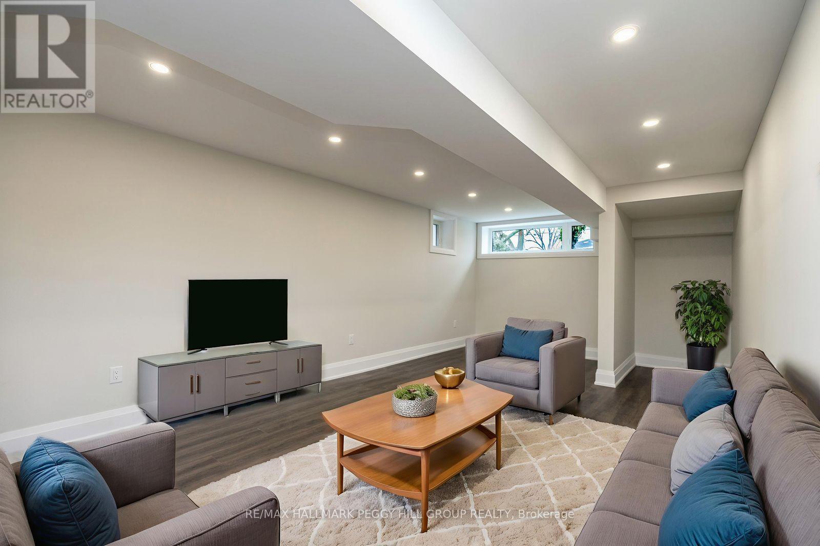 18 Bellman Avenue, Toronto, ON - Indoor