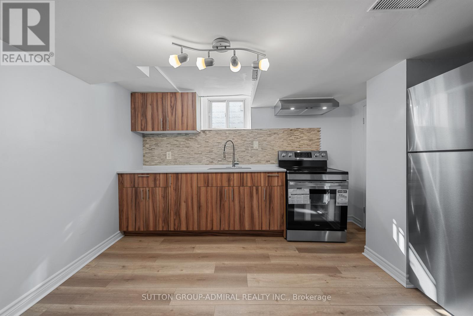 87 Pritchard Avenue, Toronto, ON - Indoor Photo Showing Kitchen