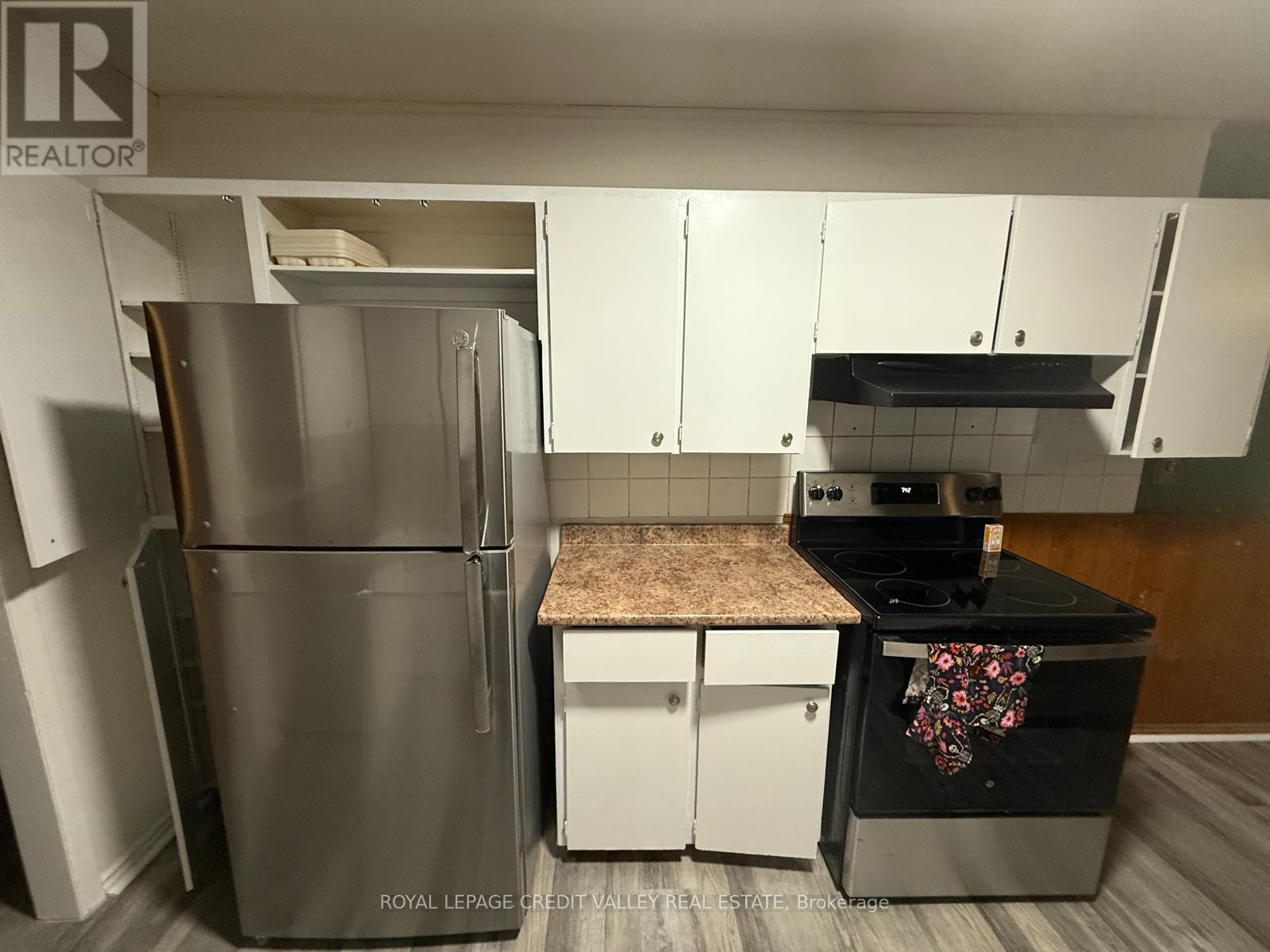 9627 Mississauga Road, Brampton, ON - Indoor Photo Showing Kitchen