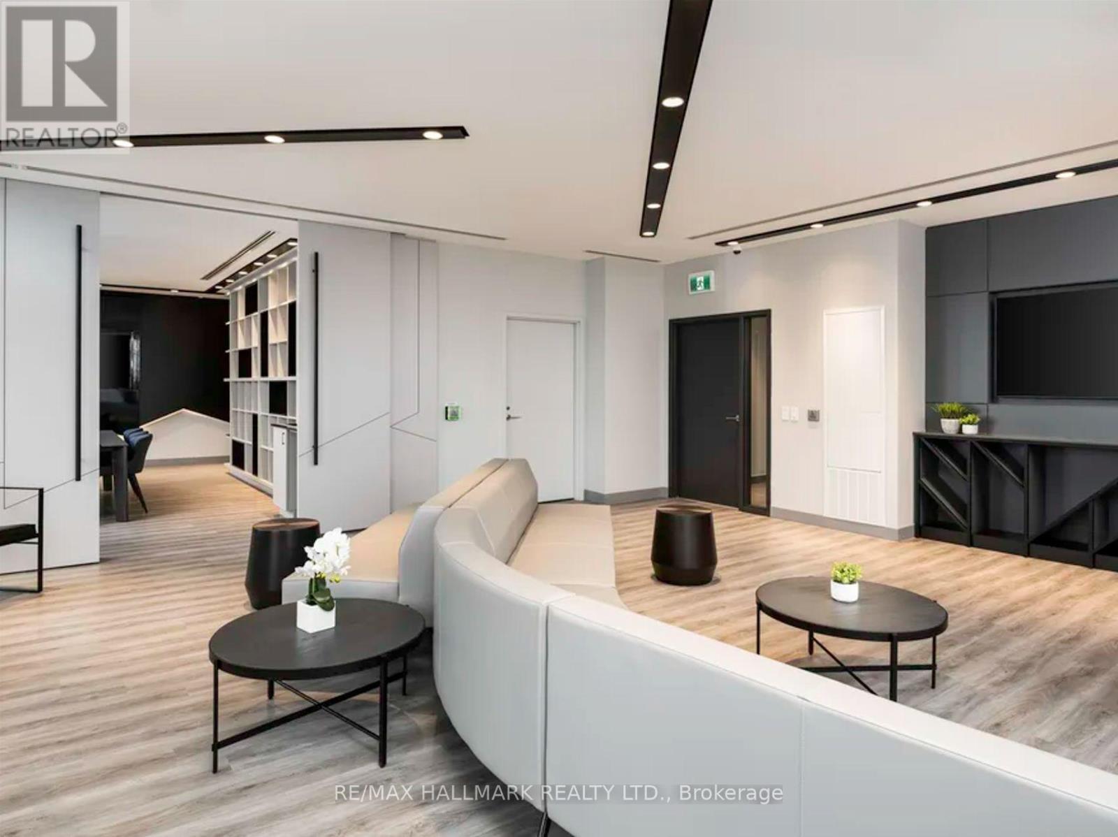 219 - 20 Samuel Wood Way, Toronto, ON - Indoor