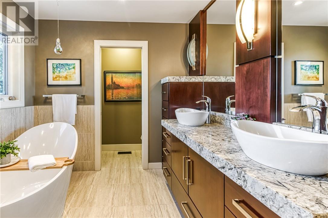 340 Maki Avenue, Sudbury, ON - Indoor Photo Showing Bathroom