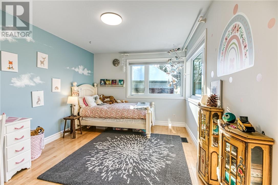 340 Maki Avenue, Sudbury, ON - Indoor Photo Showing Bedroom
