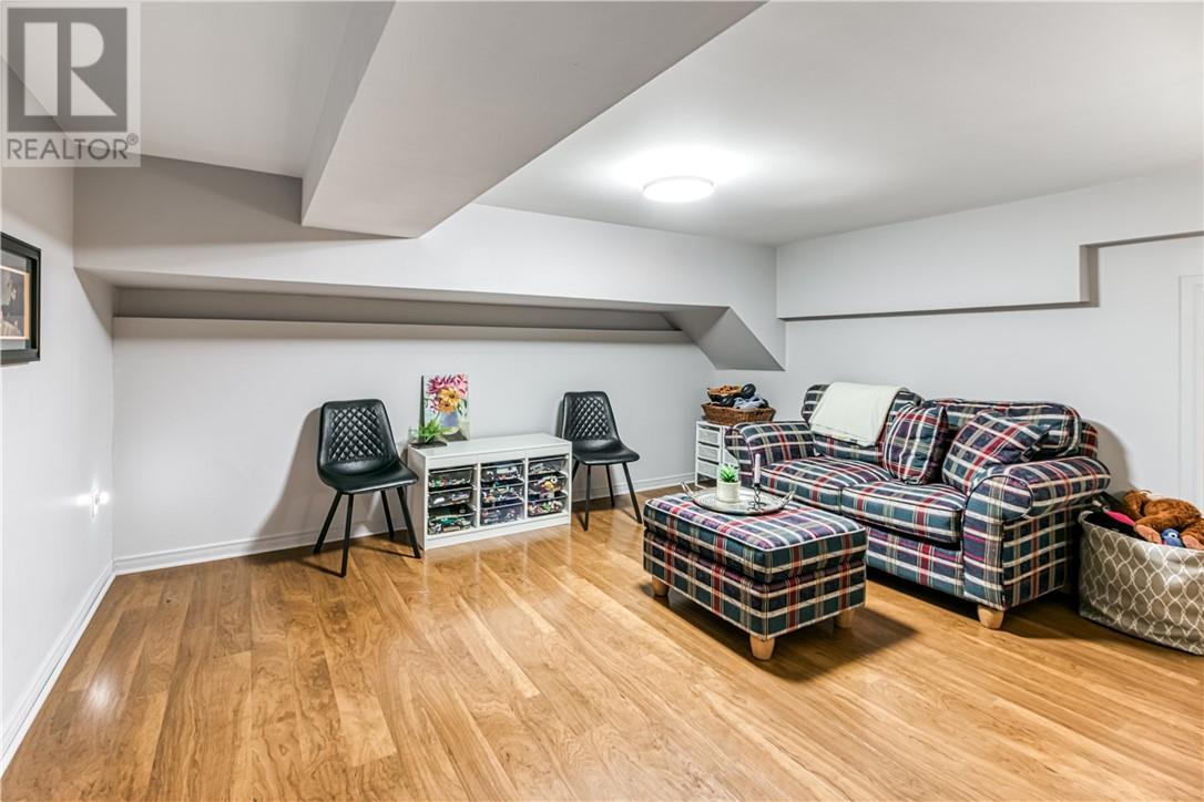 340 Maki Avenue, Sudbury, ON - Indoor