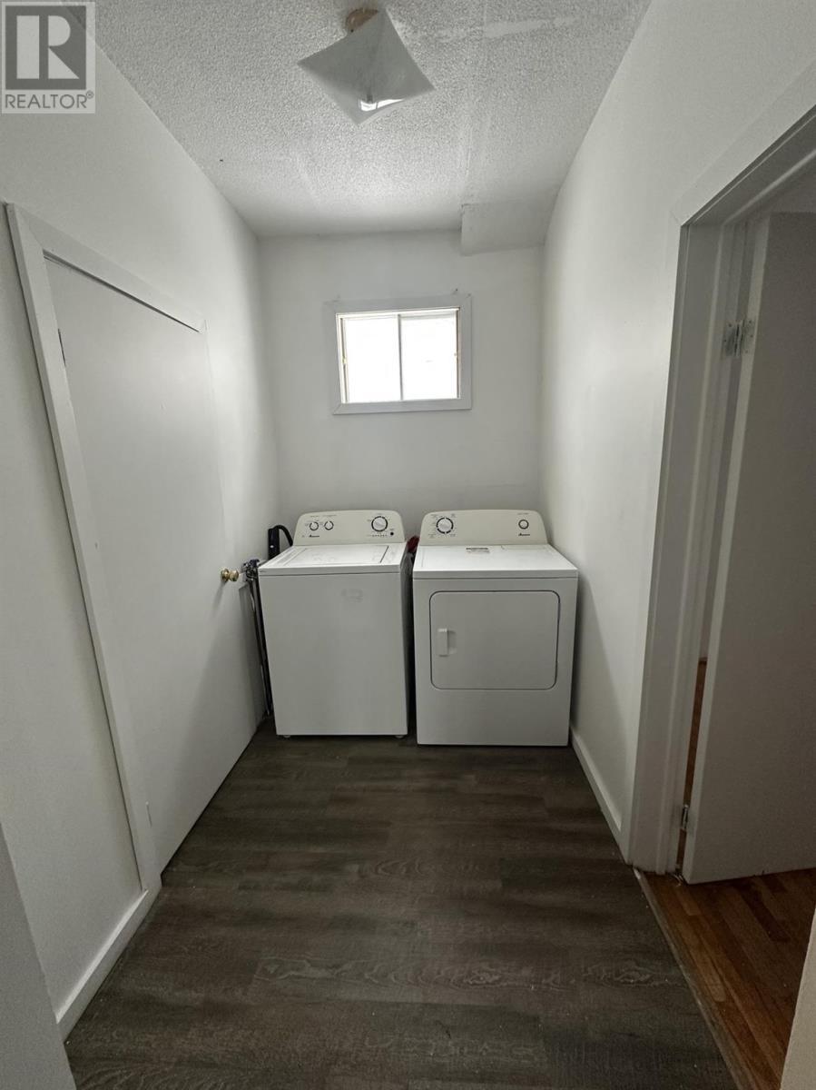 209 Wellington St W, Sault Ste. Marie, ON - Indoor Photo Showing Laundry Room