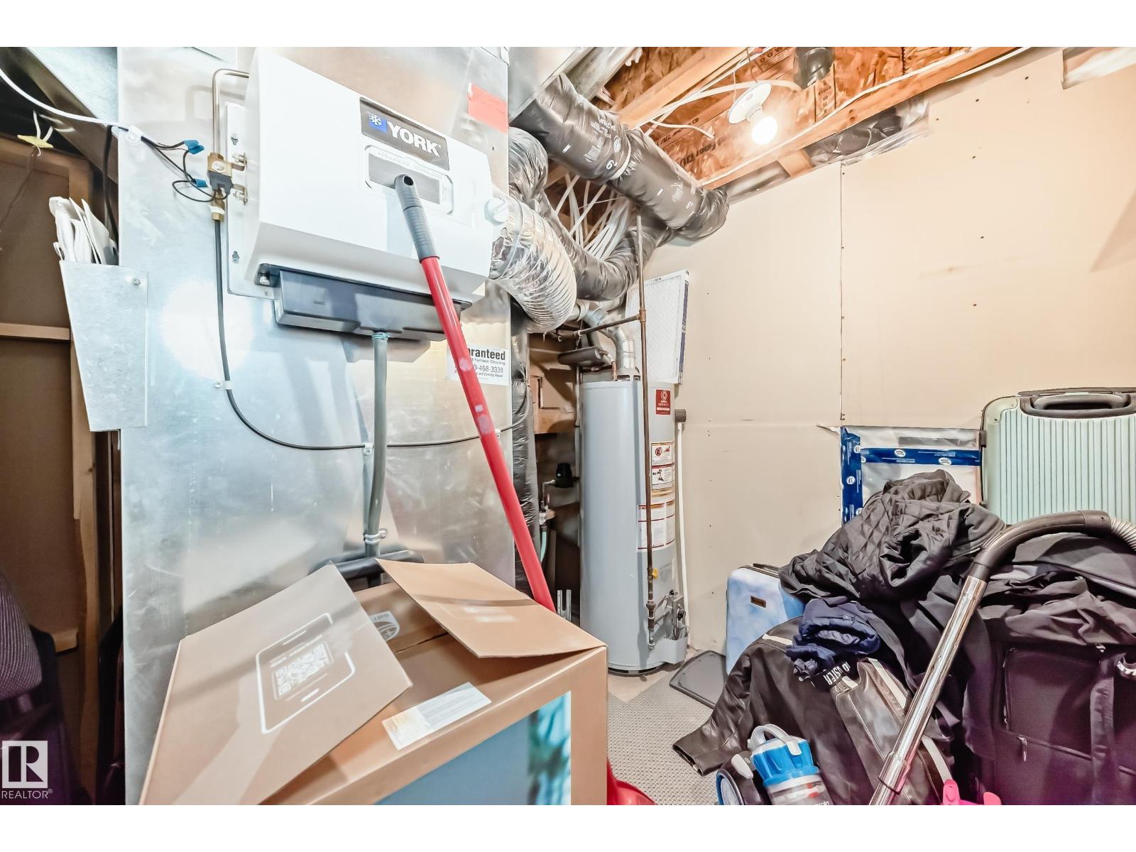 5819 Sutter Pl Nw, Edmonton, AB - Indoor Photo Showing Basement