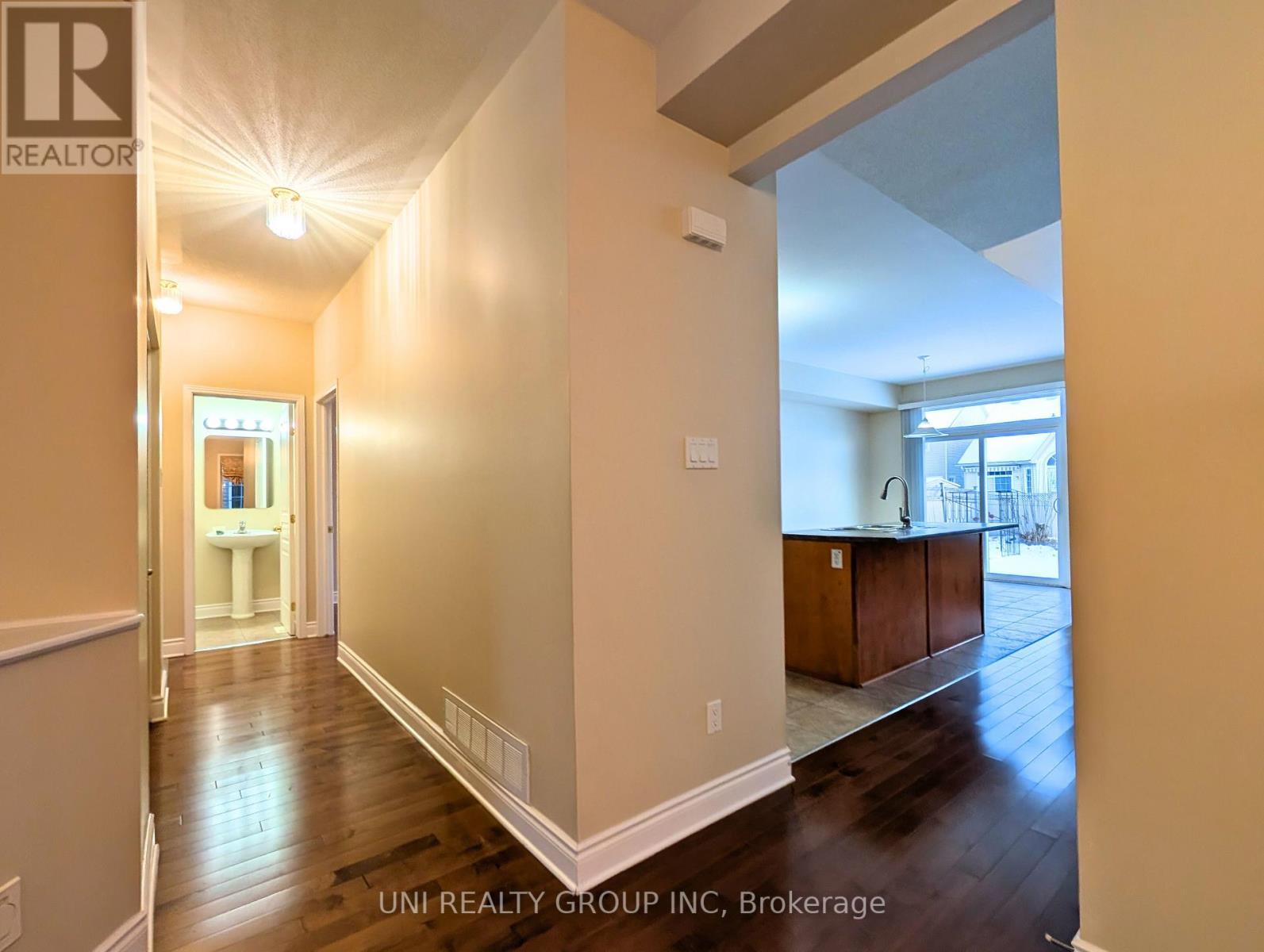 105 Cheyenne Way, Ottawa, ON - Indoor Photo Showing Other Room