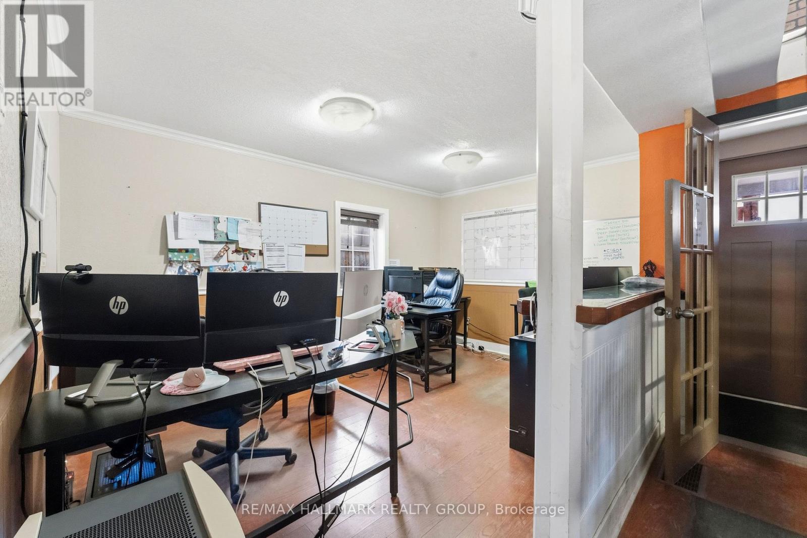 890 Churchill Avenue S, Ottawa, ON