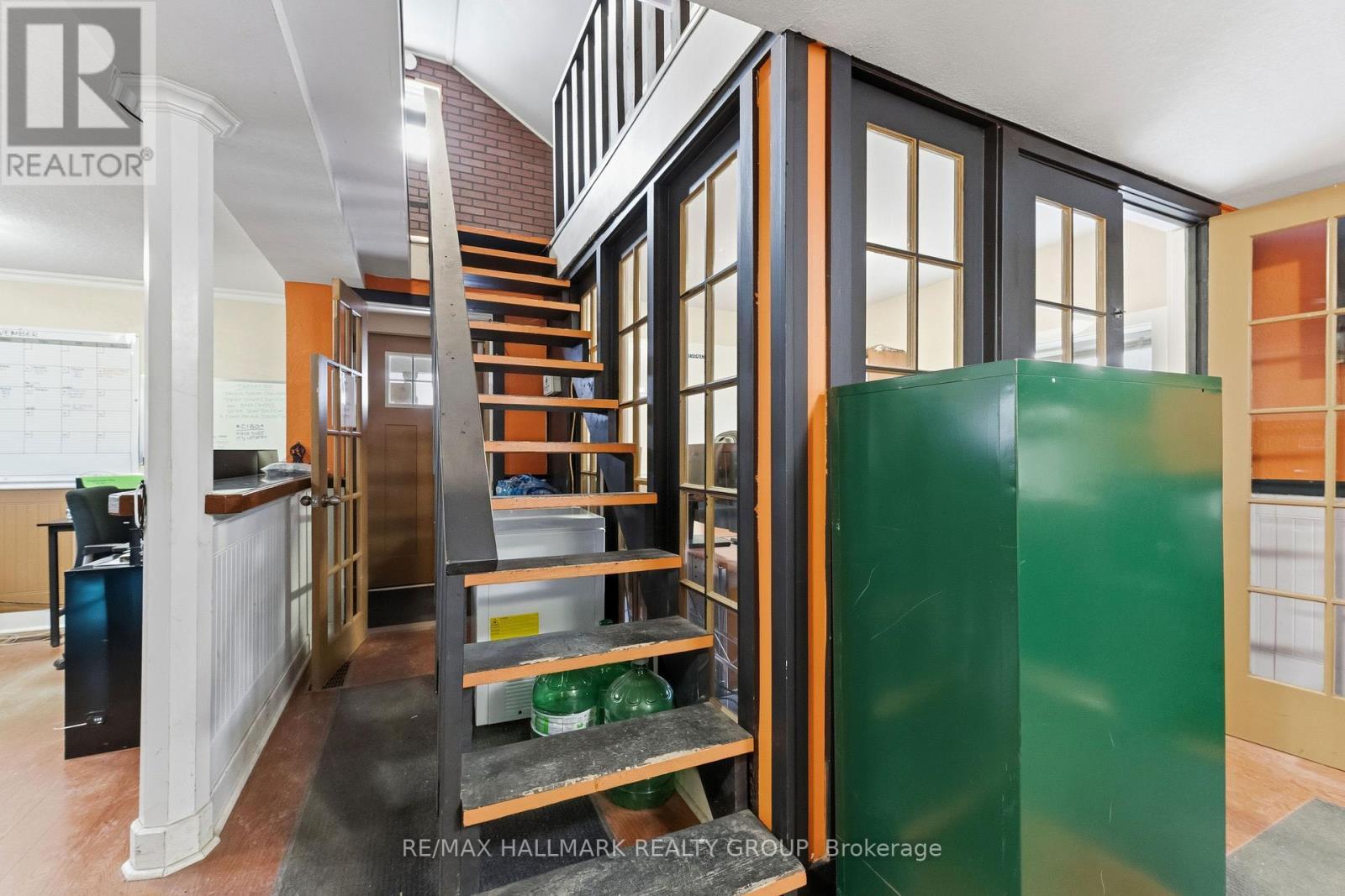 890 Churchill Avenue S, Ottawa, ON