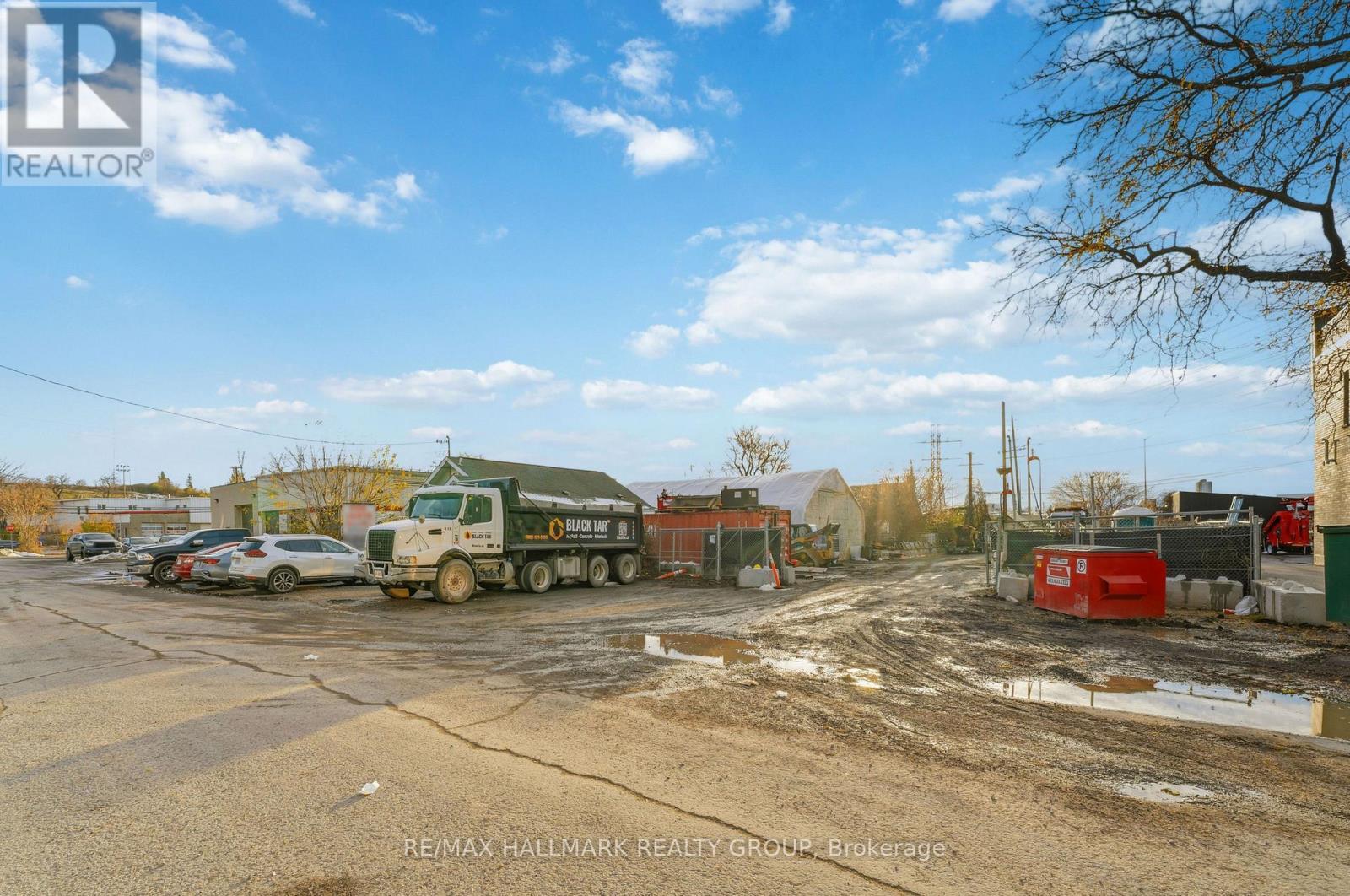 890 Churchill Avenue S, Ottawa, ON