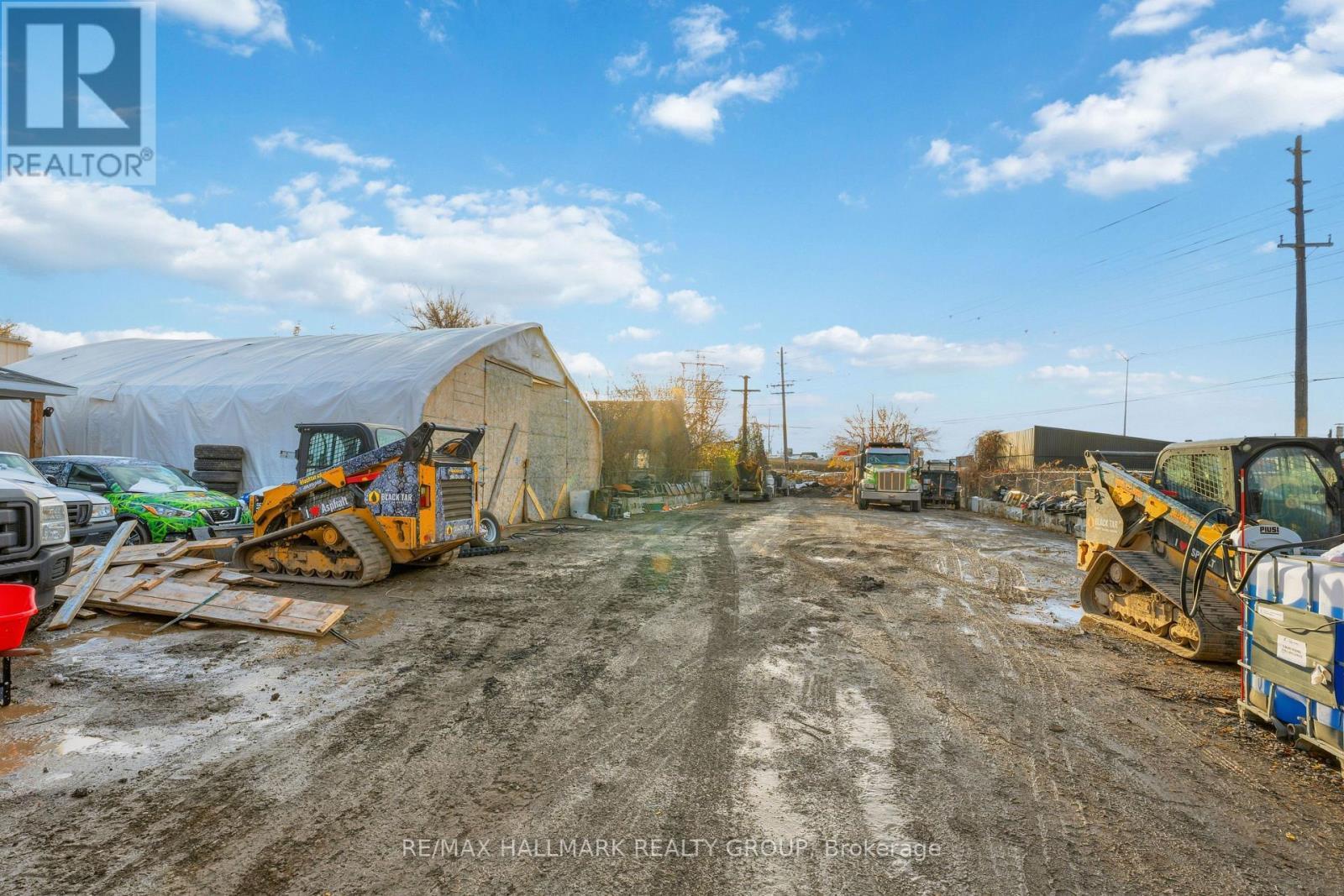 890 Churchill Avenue S, Ottawa, ON