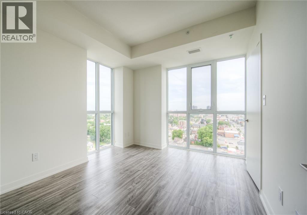 Bedroom w Ensuite - 128 King Street N Unit# 1502, Waterloo, ON - Indoor Photo Showing Other Room