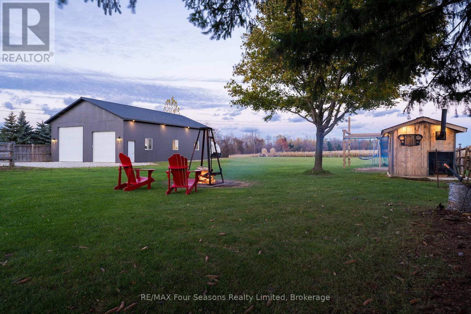 475 Lyons Court, Wasaga Beach, ON - Outdoor