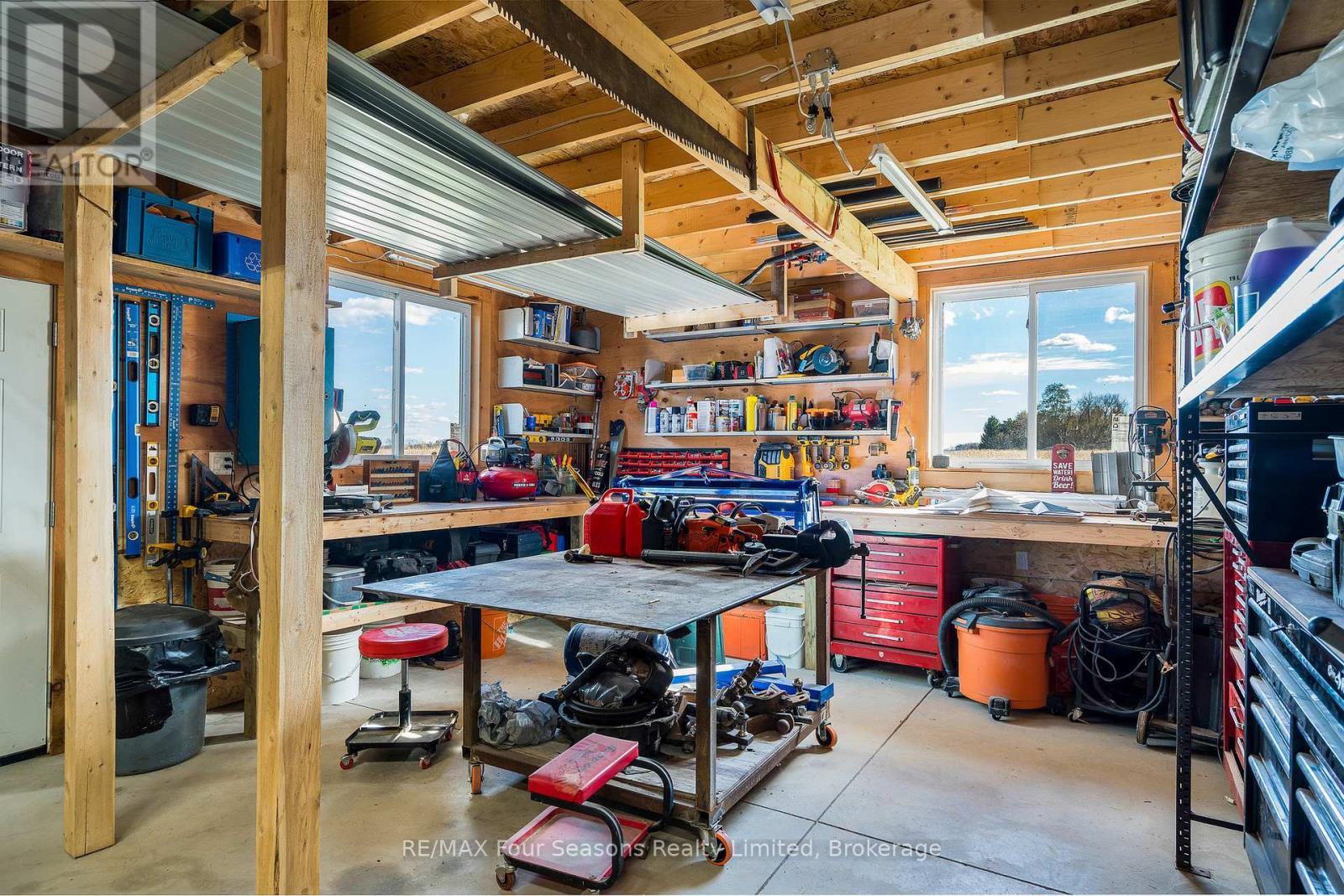 475 Lyons Court, Wasaga Beach, ON - Indoor