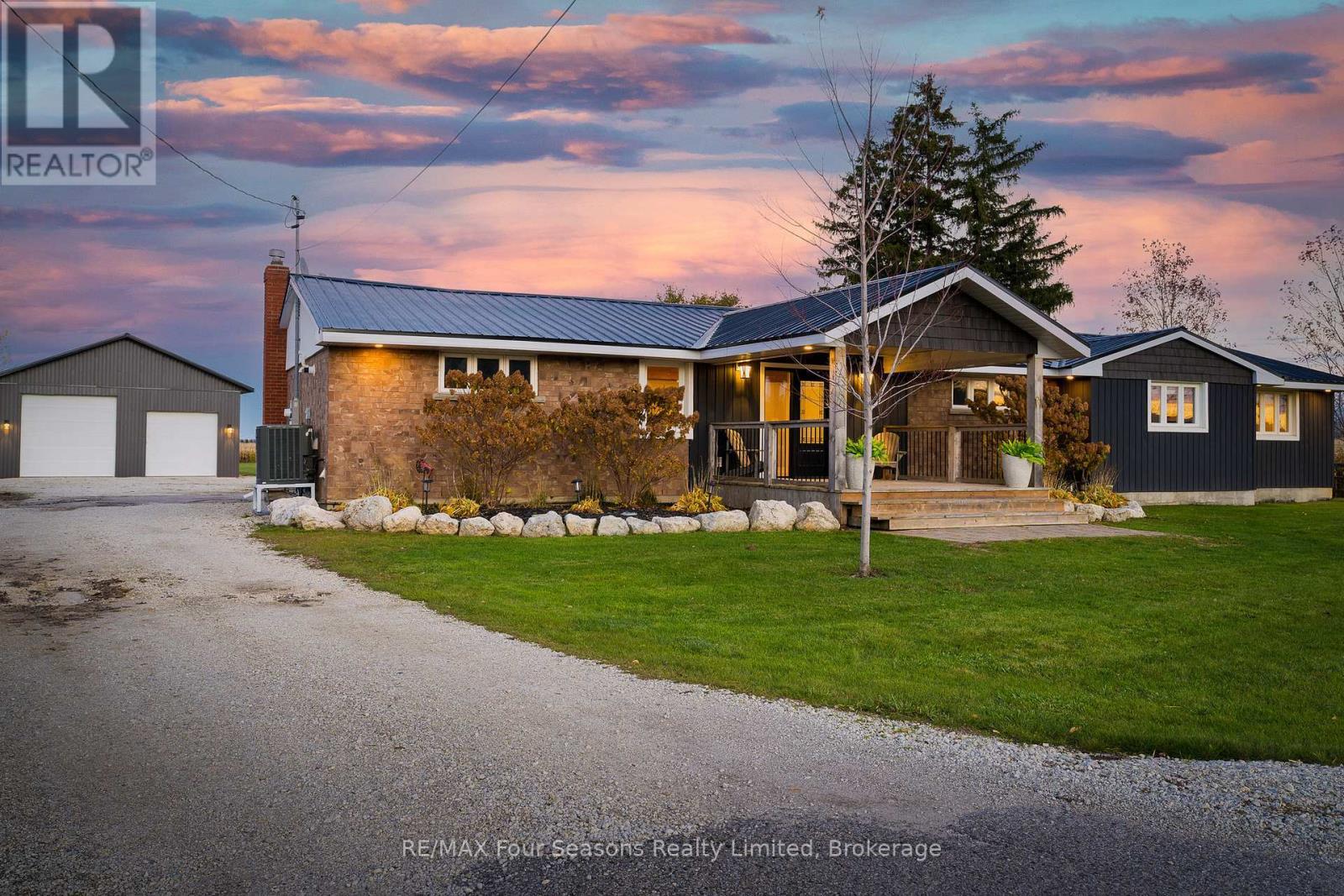 475 Lyons Court, Wasaga Beach, ON - Outdoor With Deck Patio Veranda