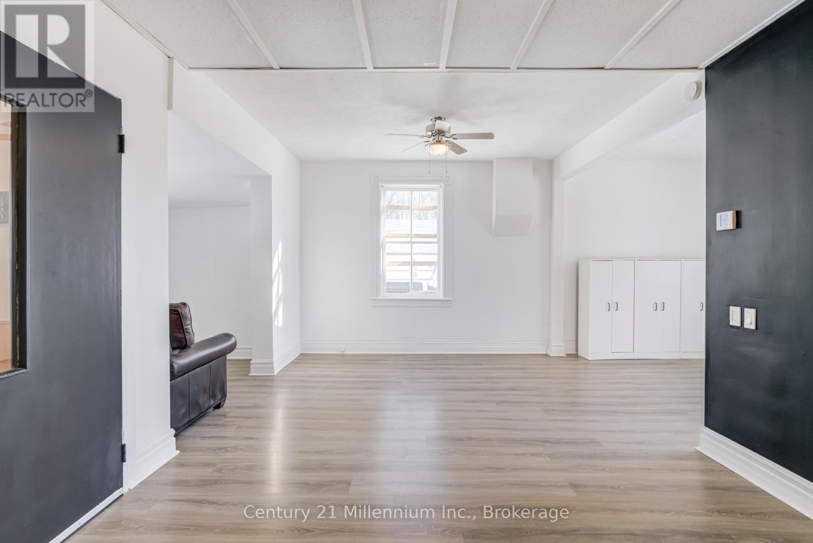 303240 33 Side Road, Meaford, ON - Indoor Photo Showing Other Room