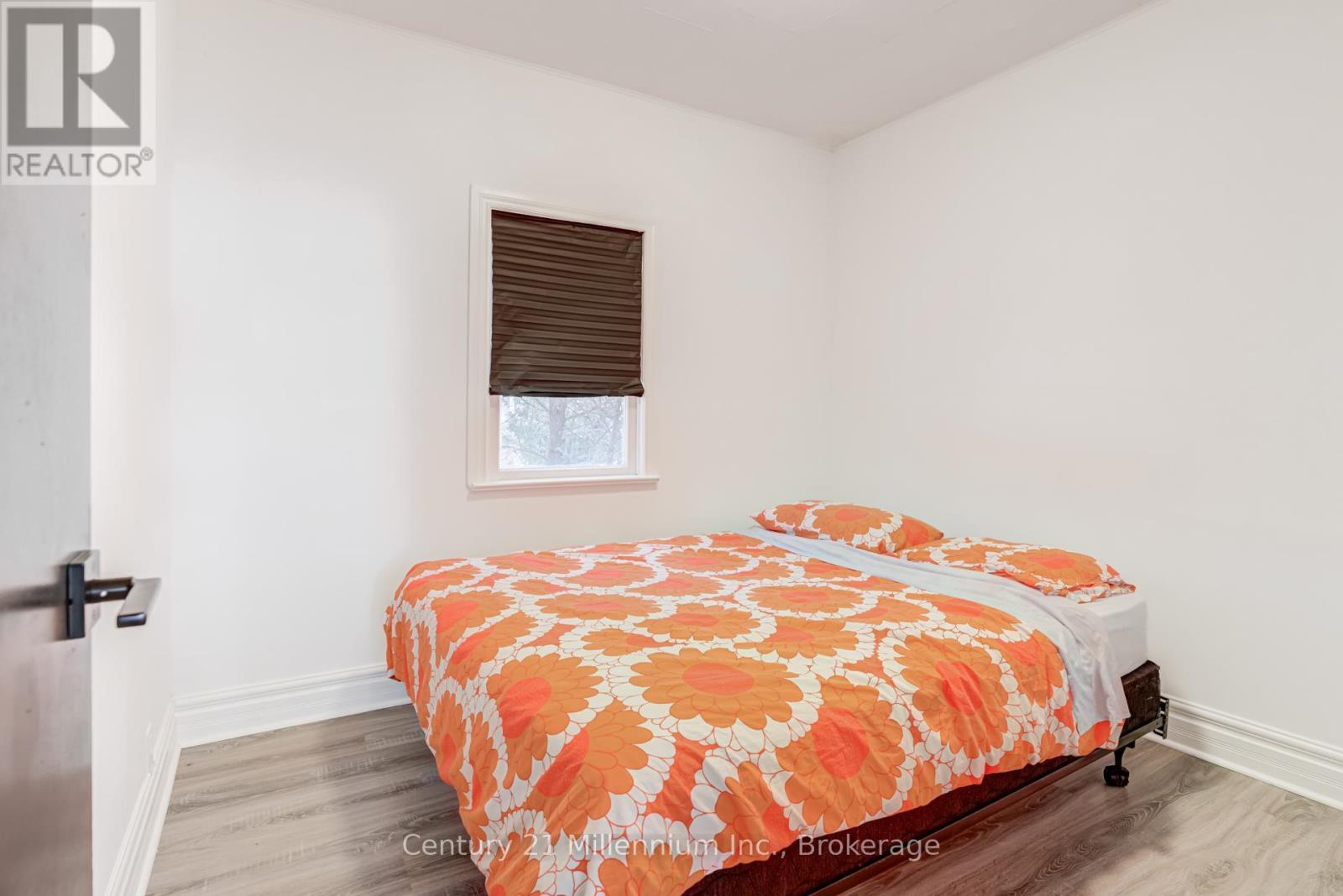 303240 33 Side Road, Meaford, ON - Indoor Photo Showing Bedroom