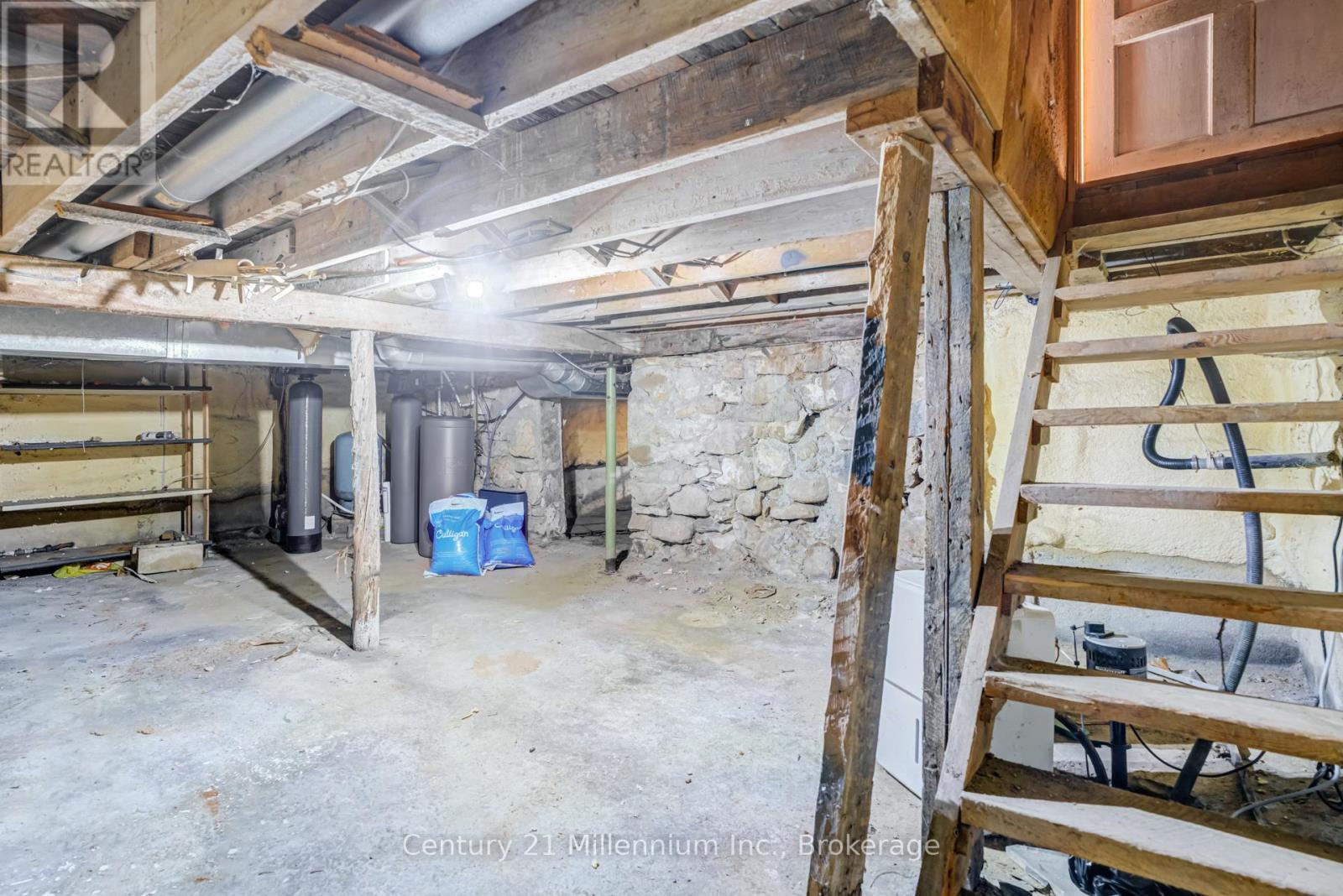 303240 33 Side Road, Meaford, ON - Indoor