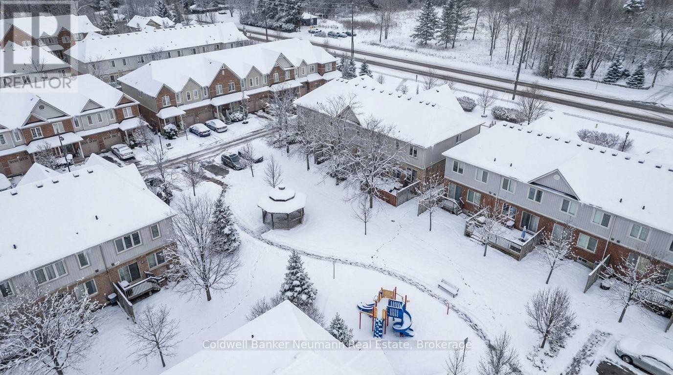 71 - 1035 Victoria Road S, Guelph (Kortright East), ON - Outdoor