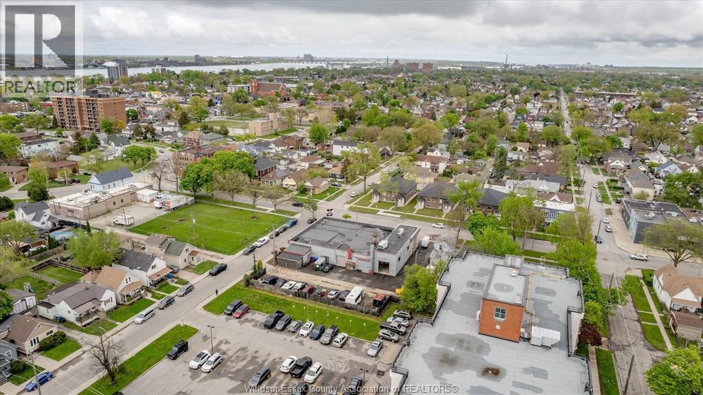 857 Howard Avenue, Windsor, ON