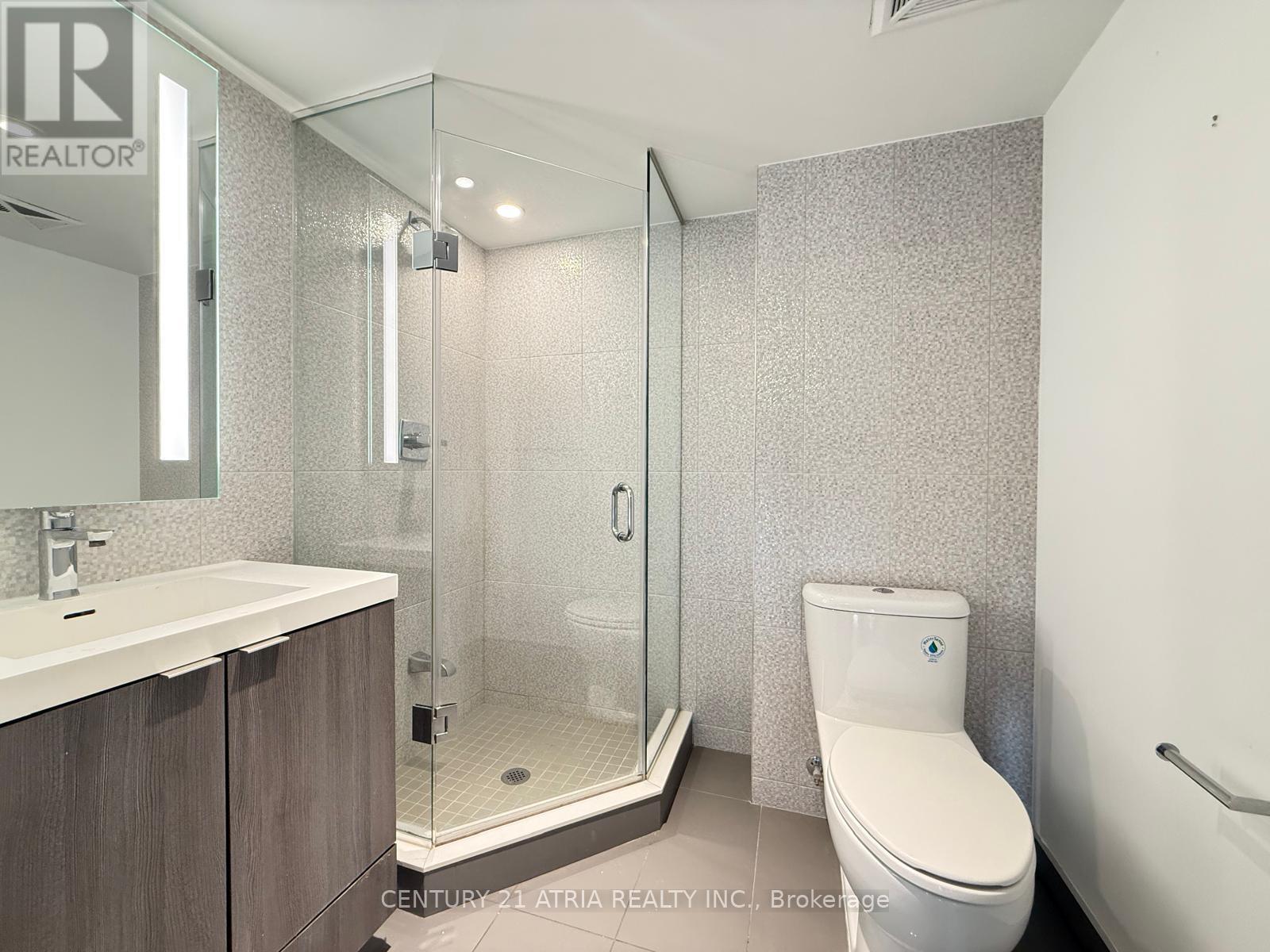 1222 - 585 Bloor Street E, Toronto, ON - Indoor Photo Showing Bathroom