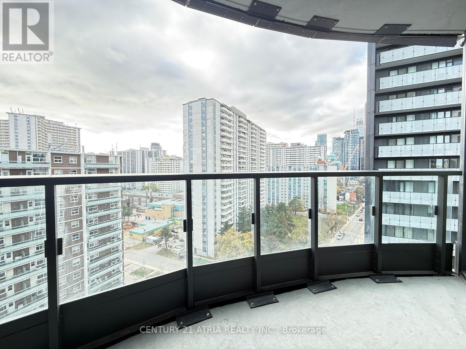 1222 - 585 Bloor Street E, Toronto, ON - Outdoor With Balcony
