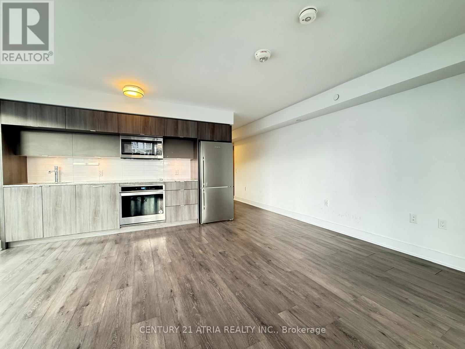 1222 - 585 Bloor Street E, Toronto, ON - Indoor With Fireplace