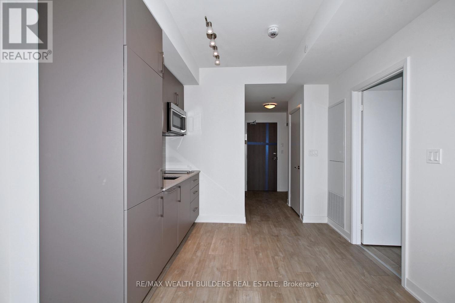 1219E - 576 Front Street W, Toronto, ON - Indoor