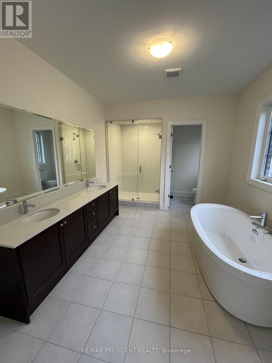 130 Wraggs Road, Bradford West Gwillimbury, ON - Indoor Photo Showing Bathroom