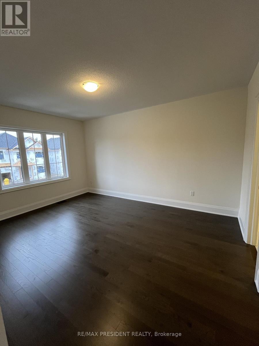 130 Wraggs Road, Bradford West Gwillimbury, ON - Indoor Photo Showing Other Room