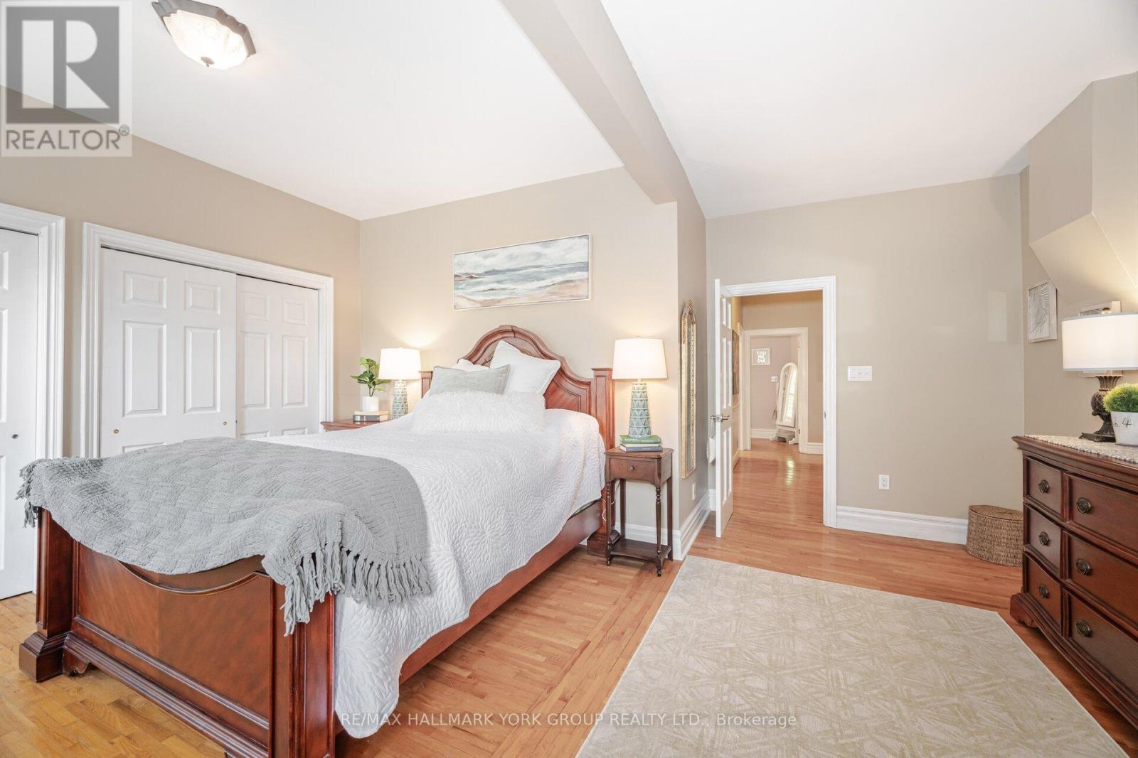 390 Main Street, King, ON - Indoor Photo Showing Bedroom