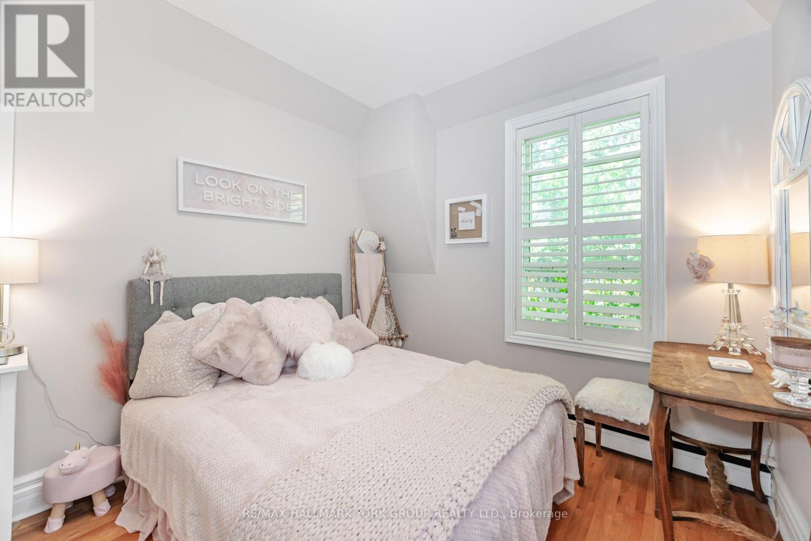 390 Main Street, King, ON - Indoor Photo Showing Bedroom
