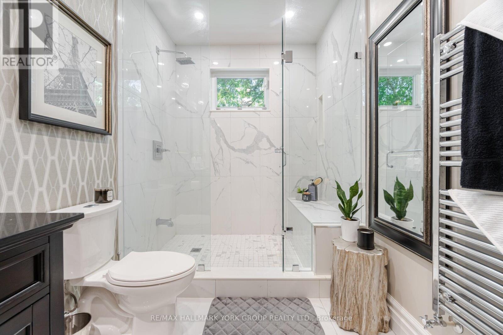 390 Main Street, King, ON - Indoor Photo Showing Bathroom