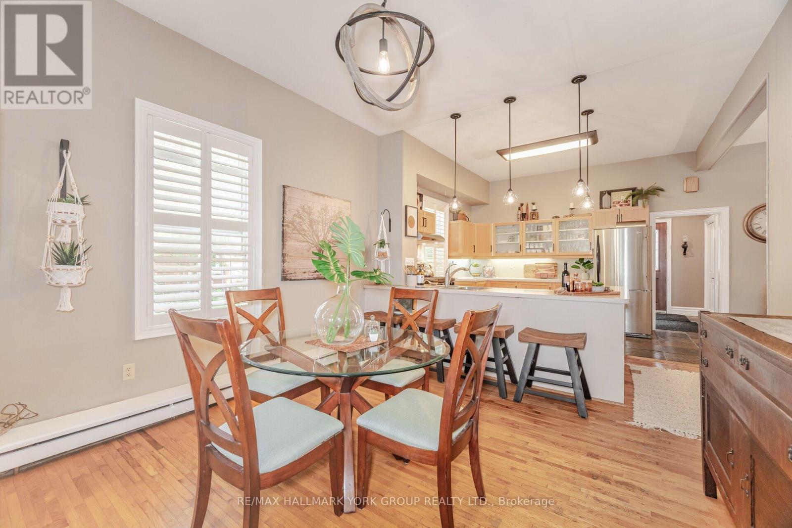 390 Main Street, King, ON - Indoor Photo Showing Dining Room