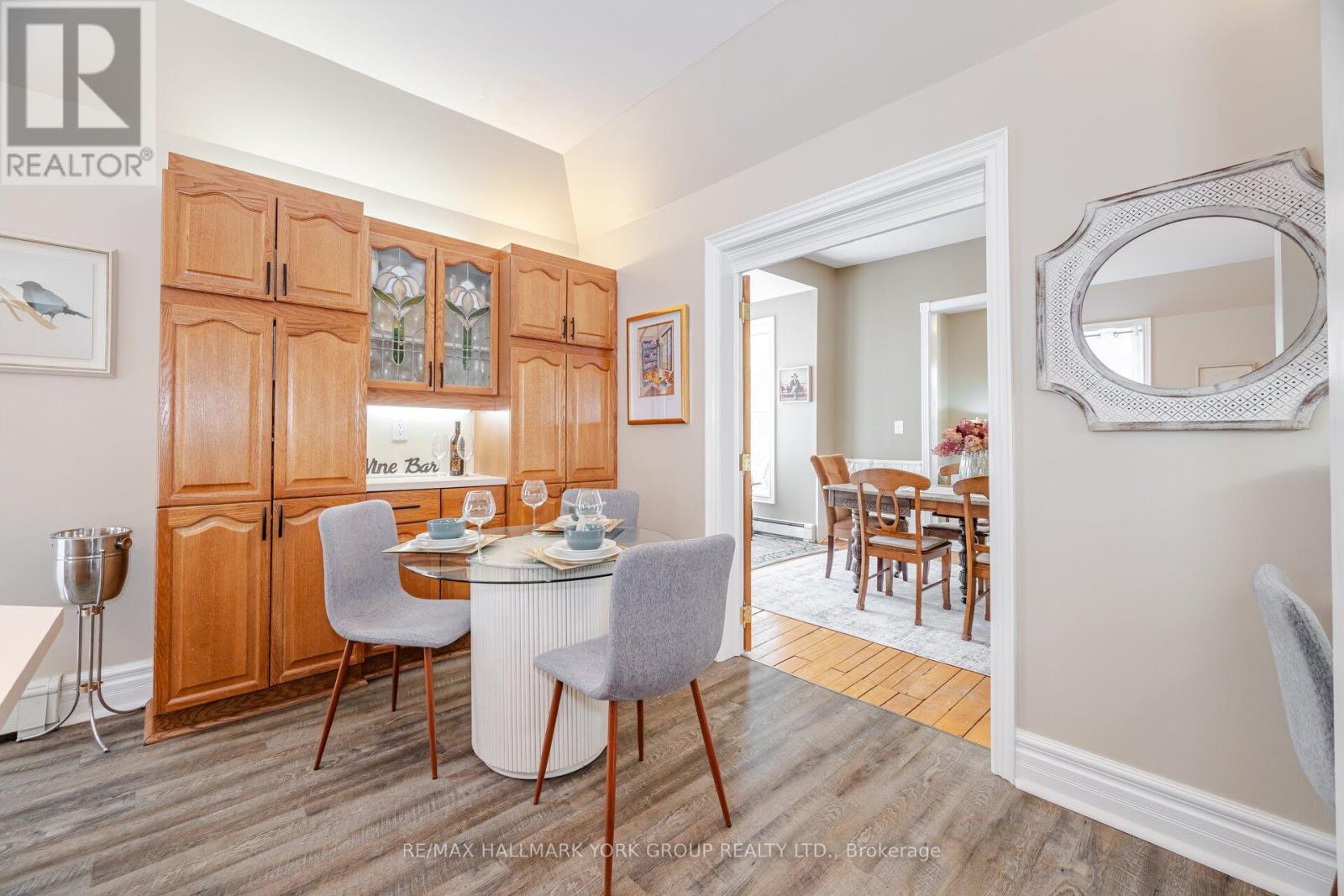 390 Main Street, King, ON - Indoor Photo Showing Dining Room