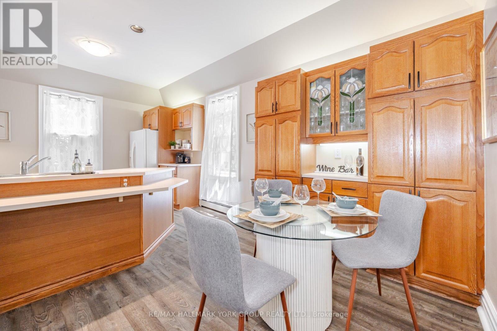 390 Main Street, King, ON - Indoor Photo Showing Dining Room