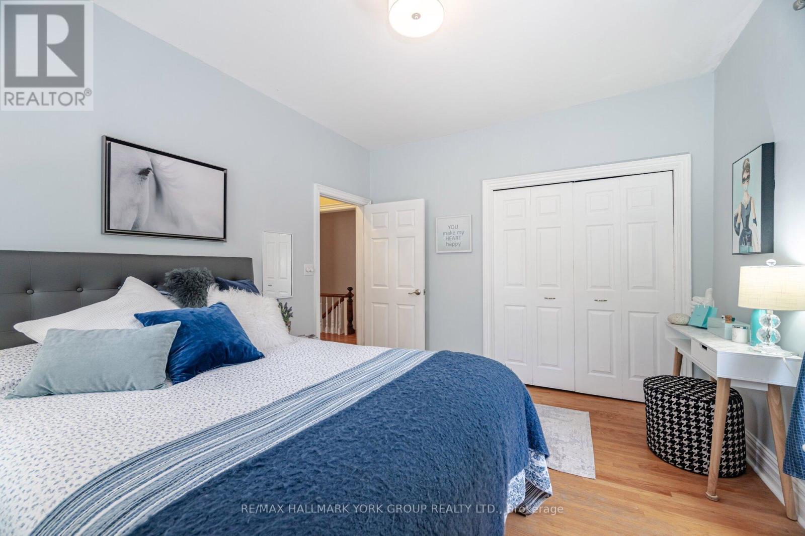 390 Main Street, King, ON - Indoor Photo Showing Bedroom