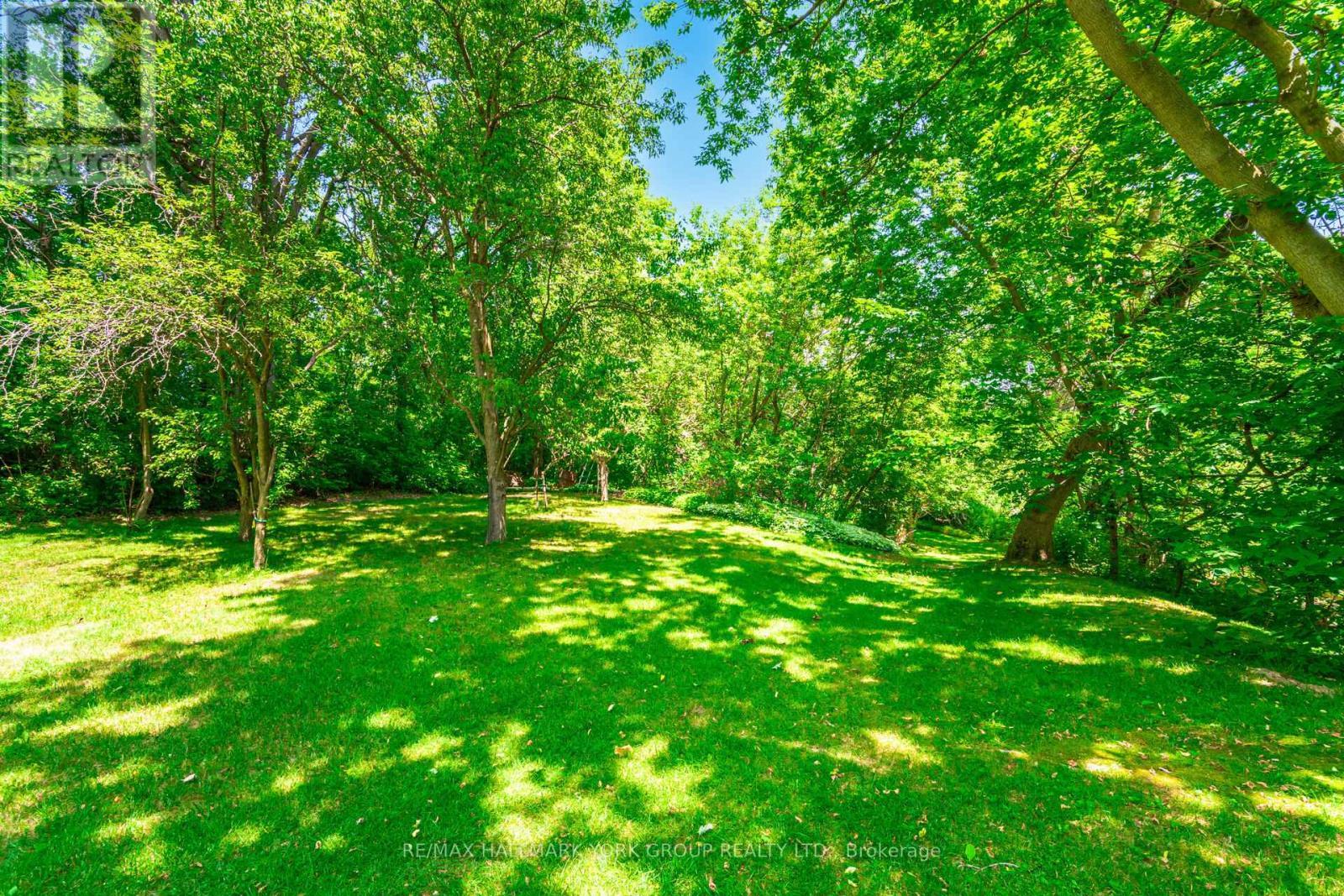 390 Main Street, King, ON - Outdoor