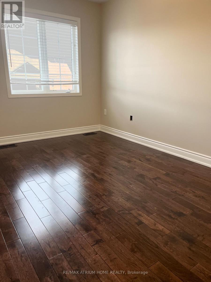 1261 Blencowe Crescent, Newmarket, ON - Indoor Photo Showing Other Room