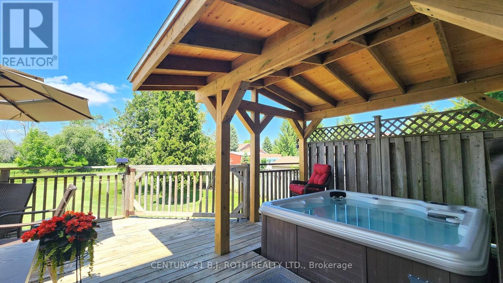 1252 Shore Acres Drive, Innisfil, ON - Outdoor With Deck Patio Veranda With Exterior