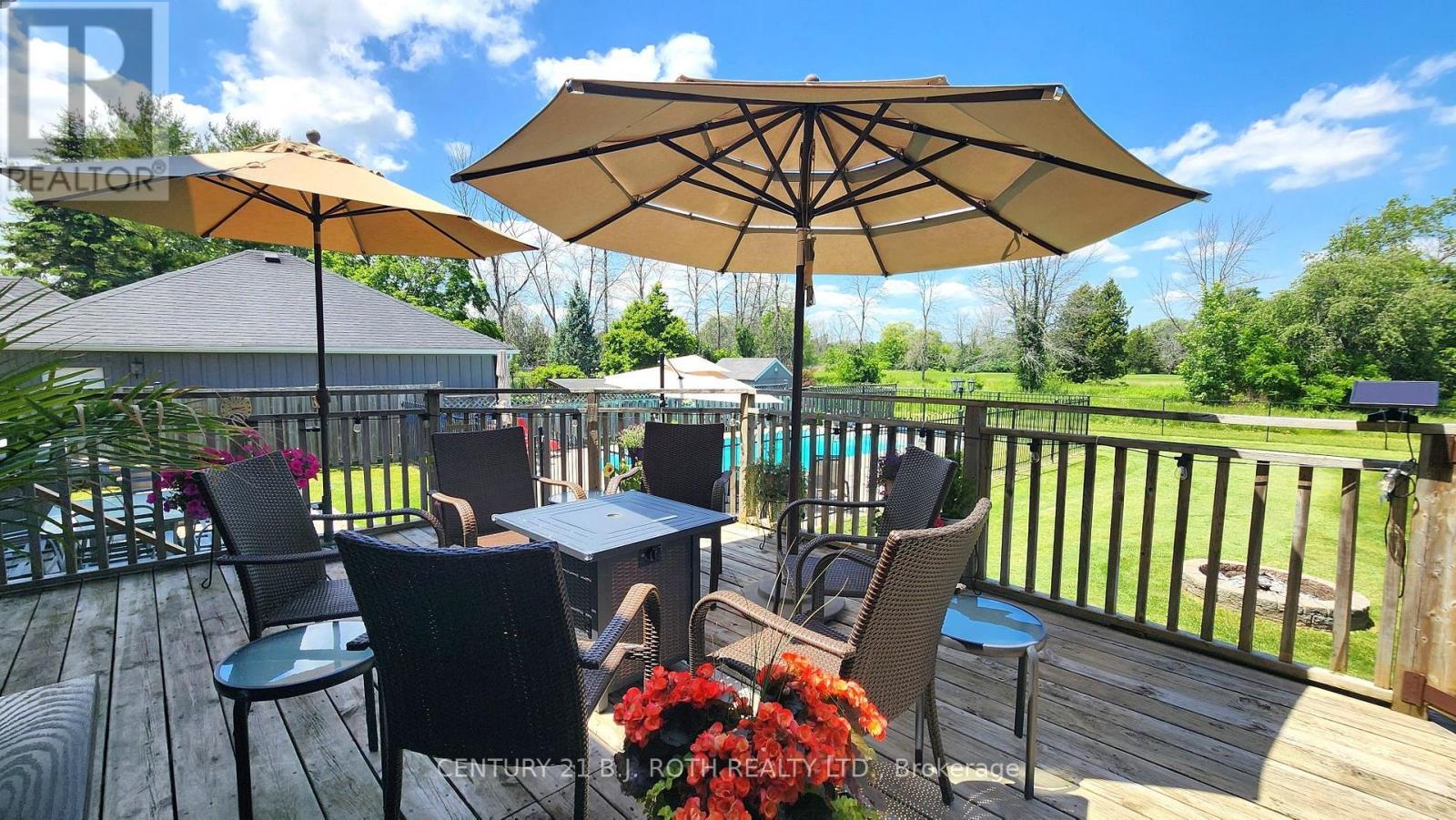 1252 Shore Acres Drive, Innisfil, ON - Outdoor With Deck Patio Veranda With Exterior