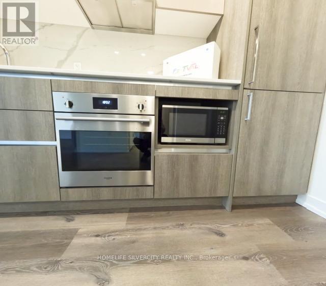 2610 - 225 Commerce Street, Vaughan, ON - Indoor Photo Showing Kitchen