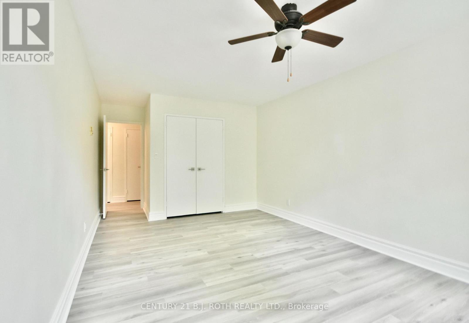 21 - 2 Grove Street E, Barrie, ON - Indoor Photo Showing Other Room