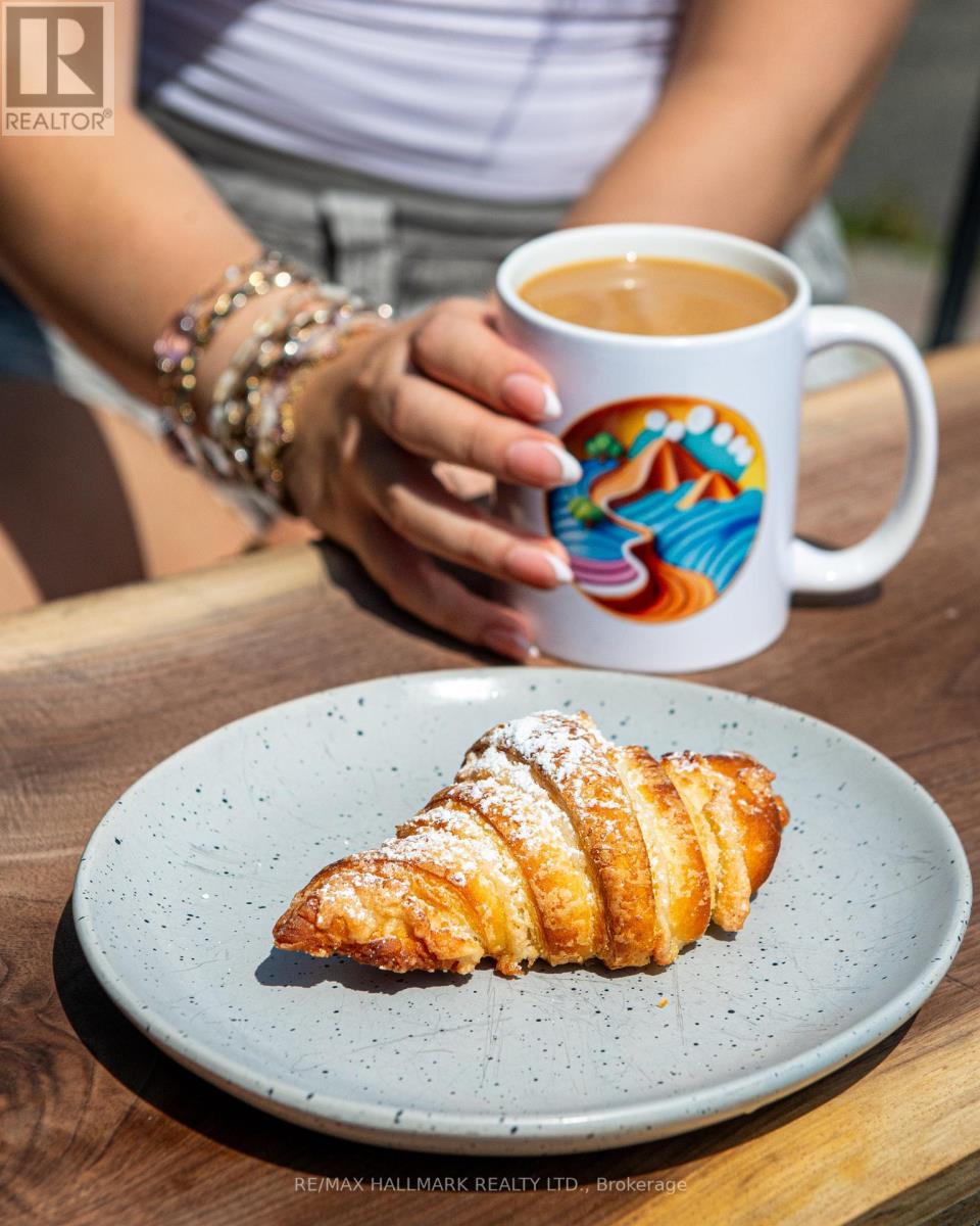 2256 Queen Street E, Toronto, ON